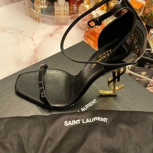 Ysl Opyum worn once includes box and bag